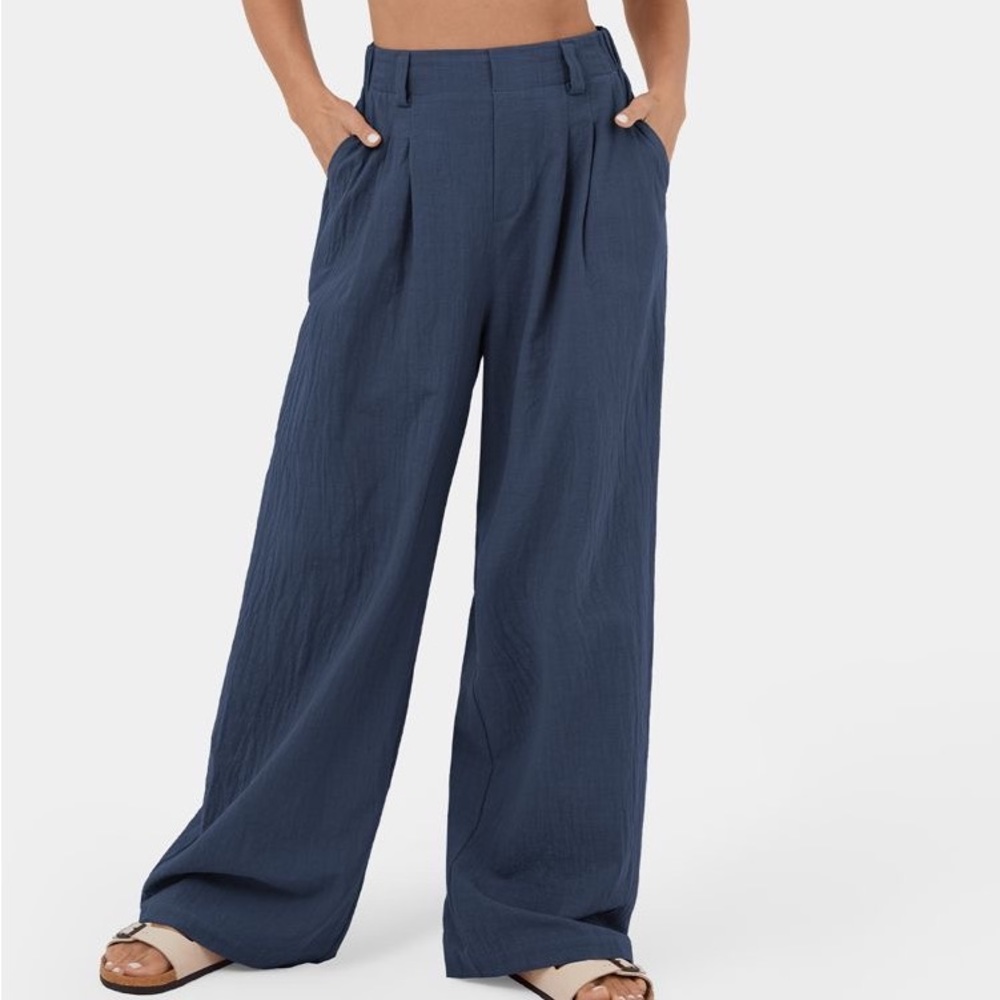 Halara Wide Leg Pant Medium
